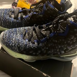 LaBrones Basketball Shoes- Good Condition